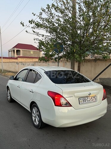 Nissan Sunny 2012, 225,000 km - 1.5 л - Gəncə