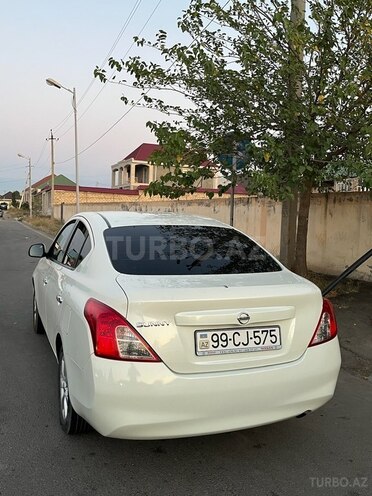 Nissan Sunny 2012, 225,000 km - 1.5 л - Gəncə