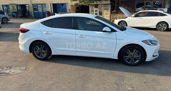 Hyundai Elantra 2017, 81,000 km - 2.0 л - Bakı