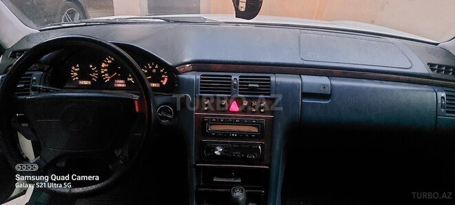 Mercedes E 230 1997, 408,139 km - 2.3 l - Bakı