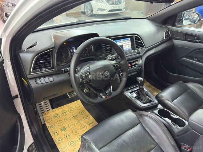Hyundai Elantra 2018, 180,021 km - 1.6 l - Xırdalan