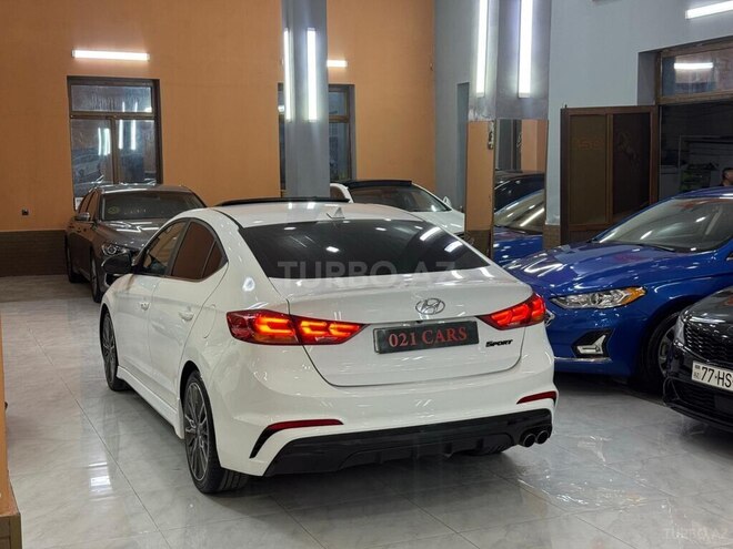 Hyundai Elantra 2018, 180,021 km - 1.6 l - Xırdalan