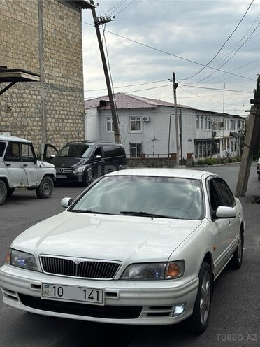 Nissan Maxima 1998, 279,000 km - 3.0 l - Qax
