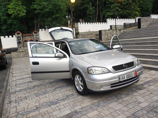 Opel Astra 1998, 228,000 km - 1.6 l - Şəki