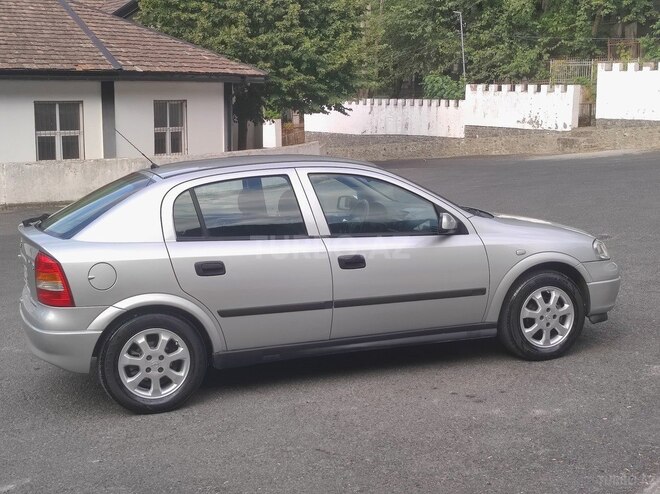Opel Astra 1998, 228,000 km - 1.6 l - Şəki