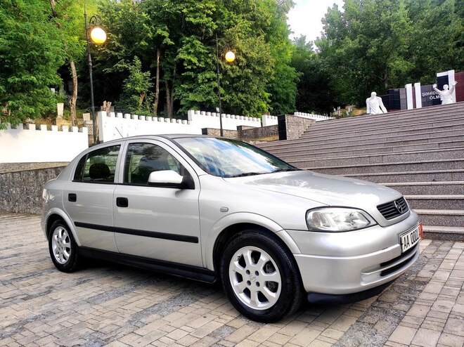 Opel Astra 1998, 228,000 km - 1.6 l - Şəki