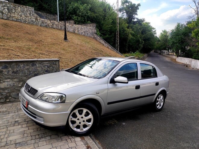 Opel Astra 1998, 228,000 km - 1.6 l - Şəki