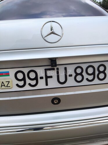 Mercedes E 270 2000, 305,000 km - 2.7 l - 