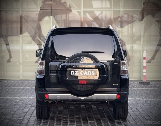 Mitsubishi Pajero 2008, 228,900 km - 3.0 l - Bakı