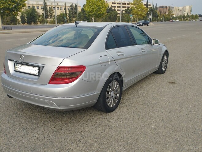 Mercedes C 200 2009, 329,000 km - 2.2 l - Gəncə