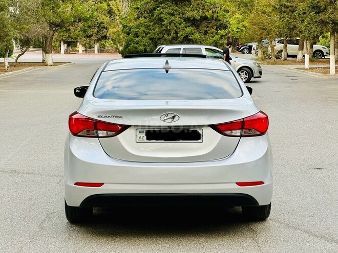Hyundai Elantra 2015, 156,100 km - 1.8 l - Bakı