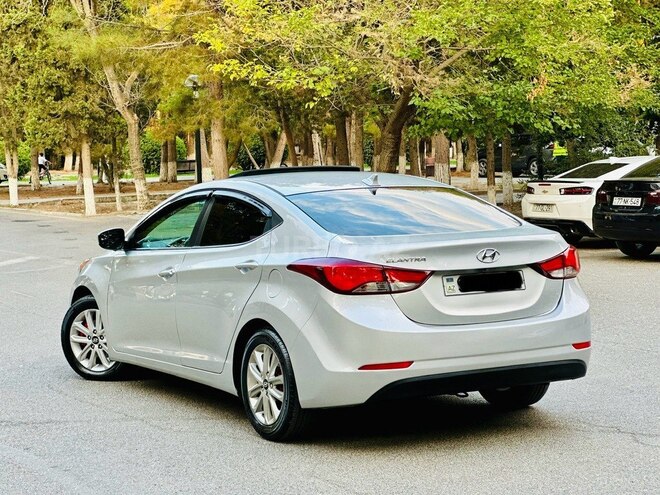 Hyundai Elantra 2015, 156,100 km - 1.8 l - Bakı