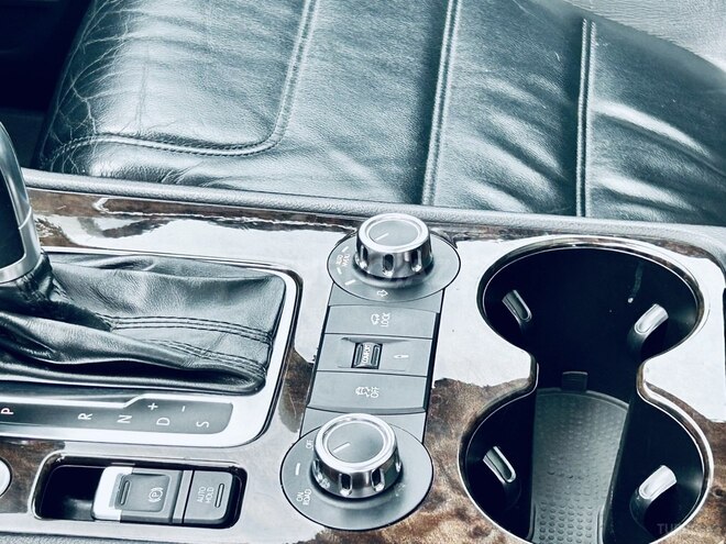 Volkswagen Touareg 2011, 182,000 km - 3.6 л - Gəncə