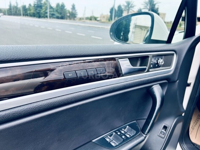 Volkswagen Touareg 2011, 182,000 km - 3.6 л - Gəncə