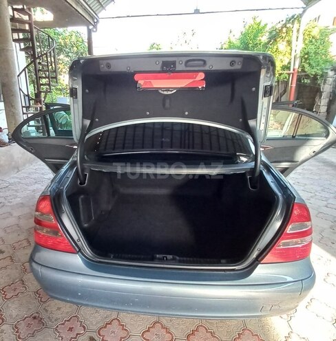 Mercedes E 220 2006, 415,000 km - 2.2 л - Bakı