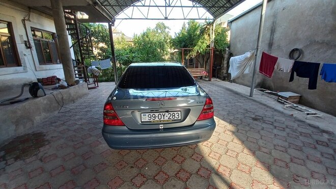 Mercedes E 220 2006, 415,000 km - 2.2 л - Bakı