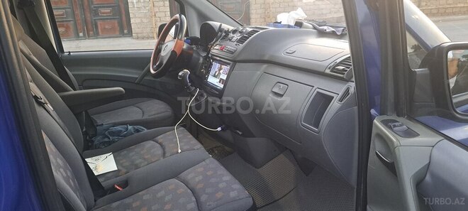 Mercedes Vito 111 2010, 484,025 km - 2.2 l - Bakı
