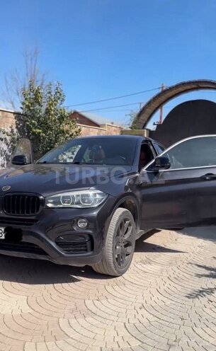 BMW X6 2014, 3,800 km - 3.0 l - Qusar