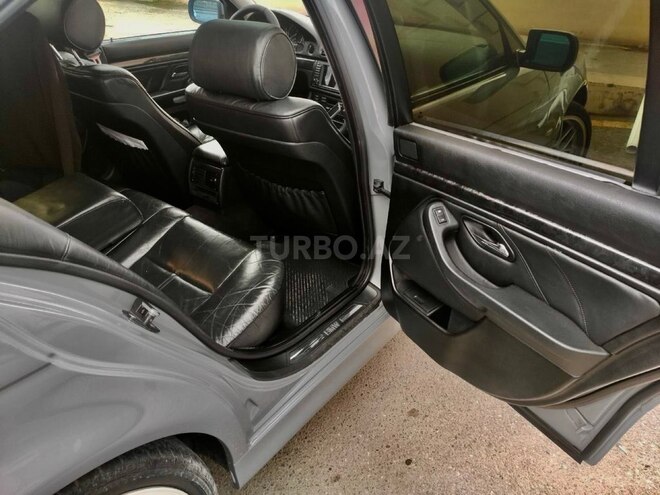 BMW 525 2000, 265,000 km - 2.5 l - Bakı