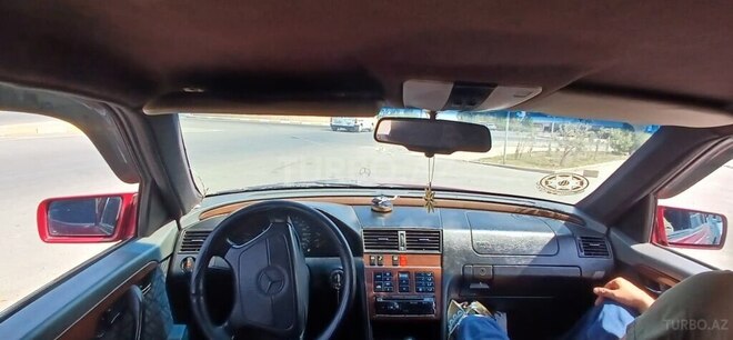 Mercedes C 220 1995, 316,582 km - 2.2 l - Sabirabad