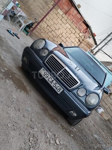 Mercedes E 240 1999, 340,000 km - 2.4 l - Bakı