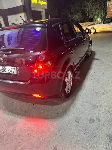 Kia Ceed 2008, 245,000 km - 1.4 л - Yevlax