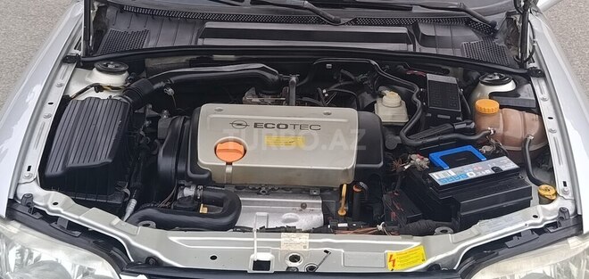 Opel Vectra 1999, 298,000 km - 1.6 l - Sumqayıt