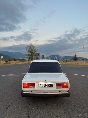 LADA (VAZ) 2107 2007, 143,508 km - 1.6 l - Qax
