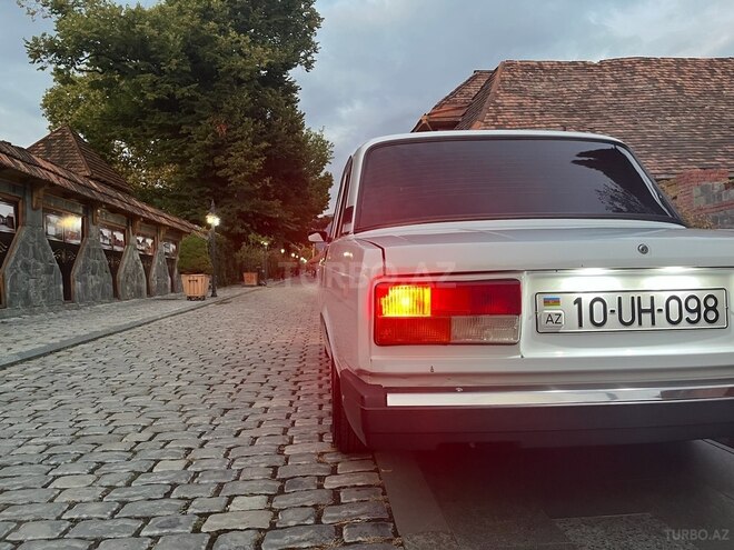 LADA (VAZ) 2107 2007, 143,508 km - 1.6 l - Qax