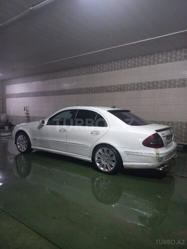 Mercedes E 320 2008, 178,744 km - 3.2 l - Bakı