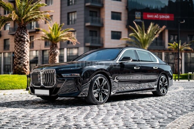 BMW 740 2023, 6,200 km - 3.0 l - Bakı