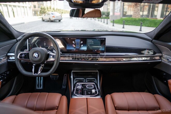 BMW 740 2023, 6,200 km - 3.0 l - Bakı