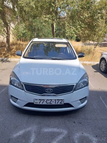 Kia Ceed 2010, 276,200 km - 2.0 л - Bakı
