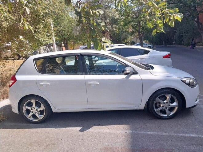 Kia Ceed 2010, 276,200 km - 2.0 л - Bakı