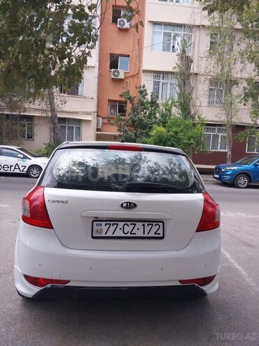 Kia Ceed 2010, 276,200 km - 2.0 л - Bakı