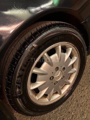 Mercedes E 320 2000, 484,413 km - 3.2 l - Bakı