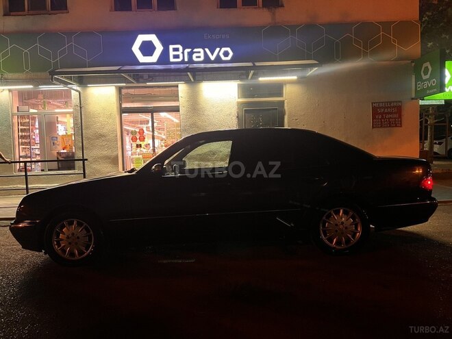 Mercedes E 320 2000, 484,413 km - 3.2 l - Bakı