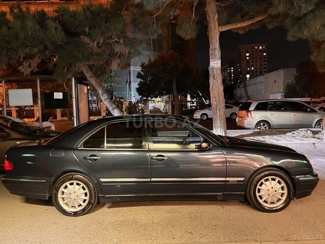 Mercedes E 320 2000, 484,413 km - 3.2 l - Bakı