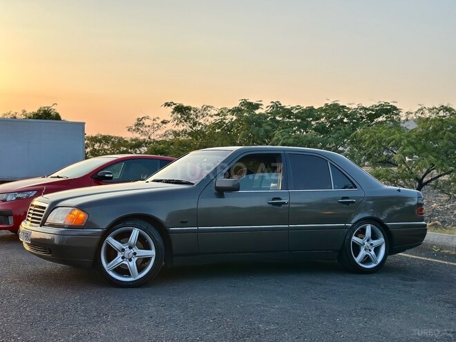 Mercedes C 220 1993, 339,000 km - 2.2 l - Bakı