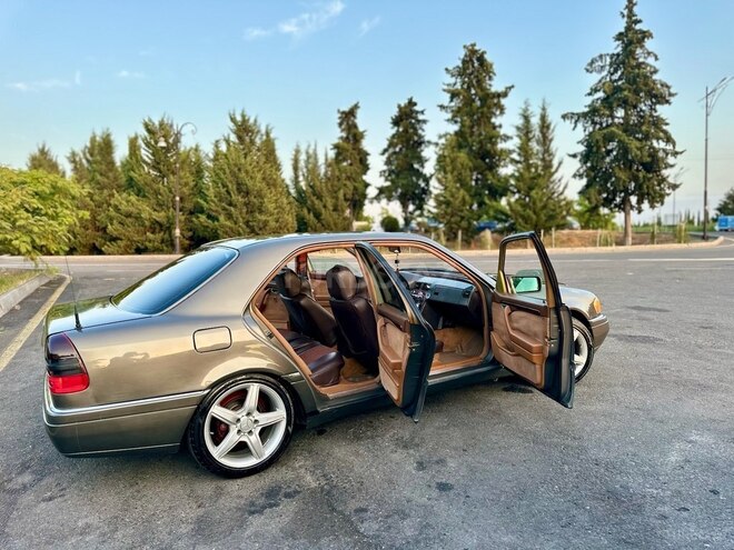 Mercedes C 220 1993, 339,000 km - 2.2 l - Bakı