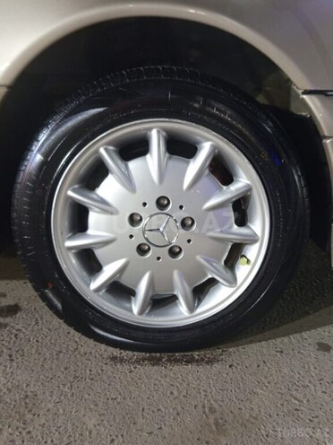 Mercedes C 180 1999, 244,000 km - 1.8 l - Salyan