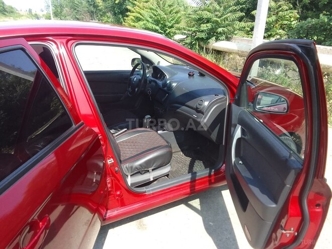 Chevrolet Aveo 2011, 105,000 km - 1.4 л - Qusar