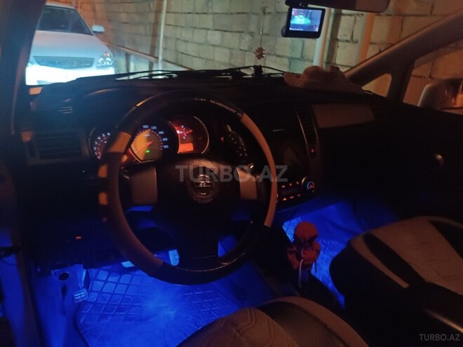 Nissan Tiida 2011, 215,000 km - 1.5 l - Sumqayıt