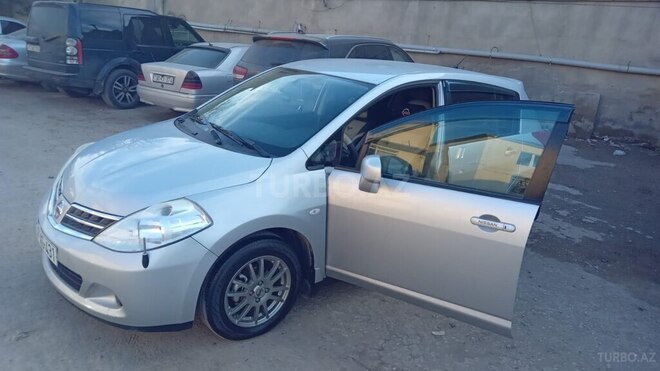 Nissan Tiida 2011, 215,000 km - 1.5 l - Sumqayıt