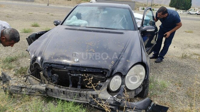 Mercedes E 270 2003, 300,000 km - 2.7 l - Bakı