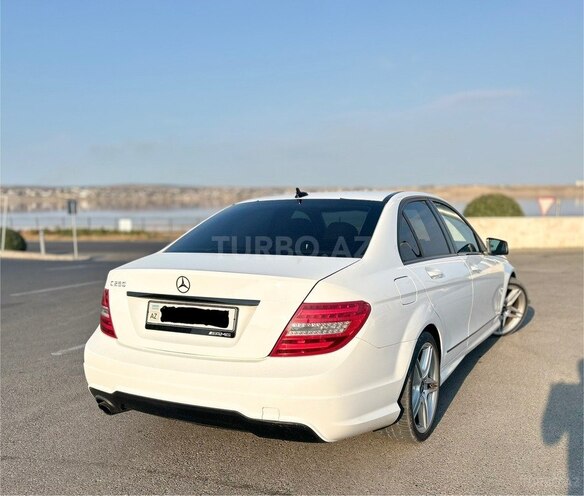 Mercedes C 250 2013, 271,500 km - 1.8 l - Bakı