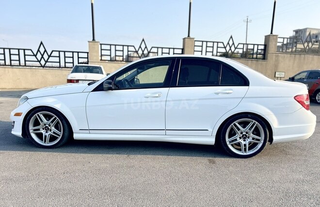Mercedes C 250 2013, 271,500 km - 1.8 l - Bakı
