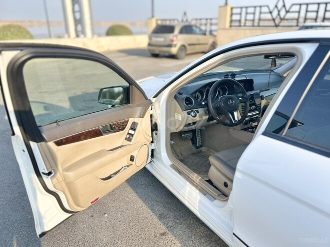 Mercedes C 250 2013, 271,500 km - 1.8 l - Bakı