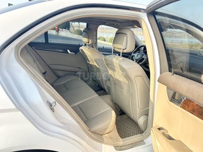 Mercedes C 250 2013, 271,500 km - 1.8 l - Bakı