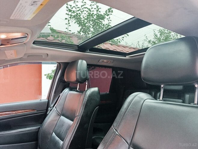 Jeep Grand Cherokee 2012, 183,000 km - 3.6 l - Quba